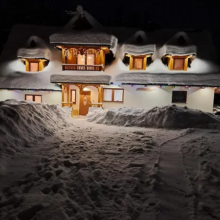 Dworek Na Skraju Lasu Koscielisko Exterior photo