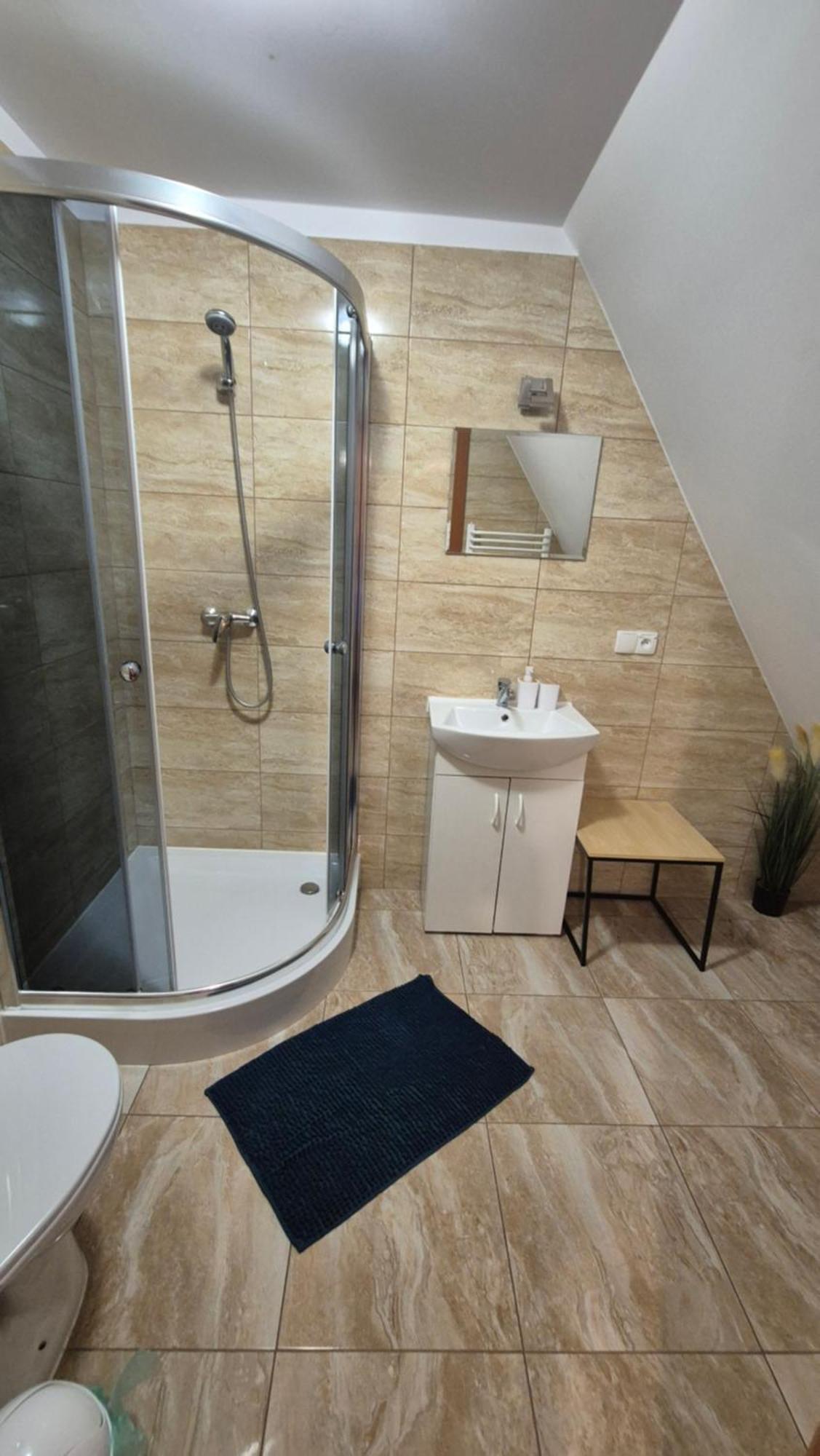 Villa Dworek Na Skraju Lasu